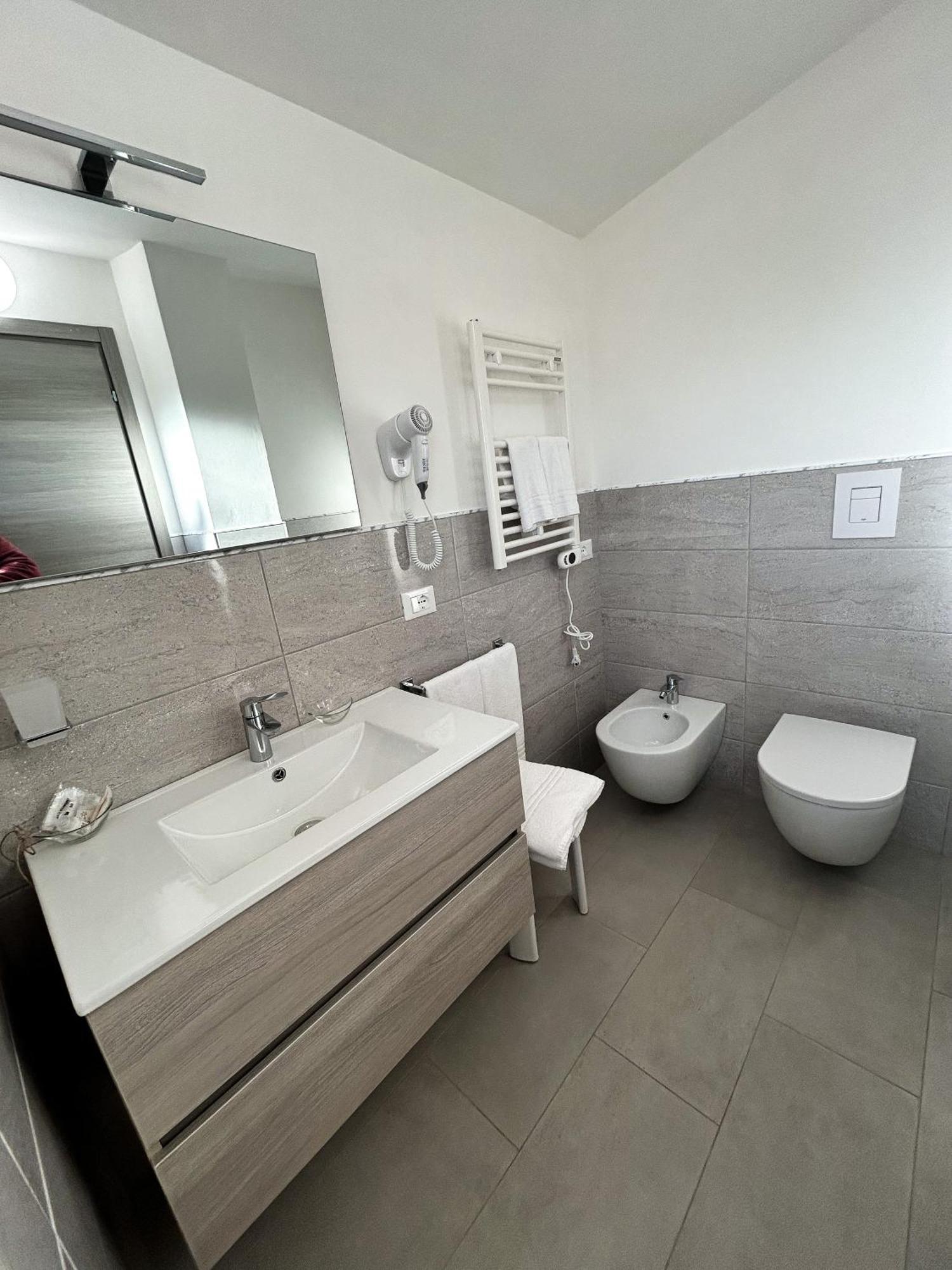 Valle Degli Ulivi B&B เวียสเต ภายนอก รูปภาพ