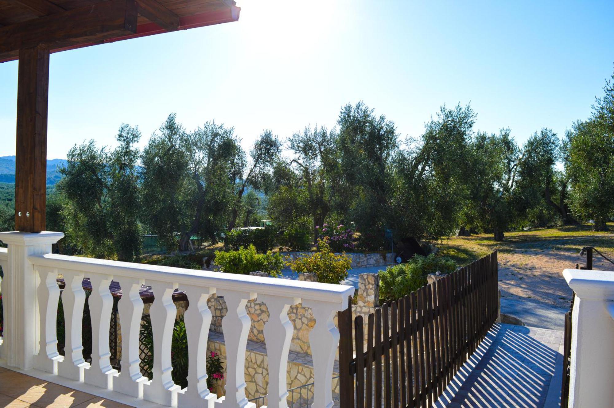 Valle Degli Ulivi B&B เวียสเต ภายนอก รูปภาพ